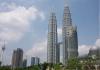 Petronas Towers i Kuala Lumpur Hur gamla är Petronas Twin Towers
